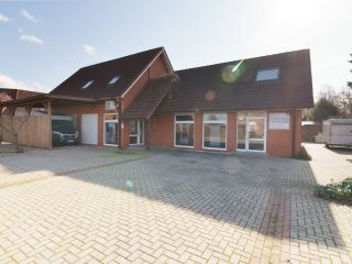 Geschäftshäuser