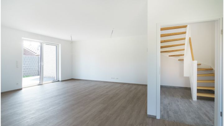 ***Exklusive Neubau-Wohnung - 4 ZKB - Reiheneckhaus in Flachsmeer***