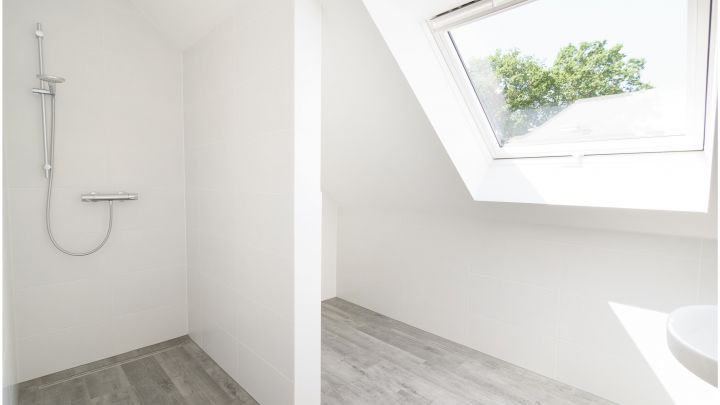 ***Exklusive Neubau-Wohnung - 4 ZKB - Reiheneckhaus in Flachsmeer***