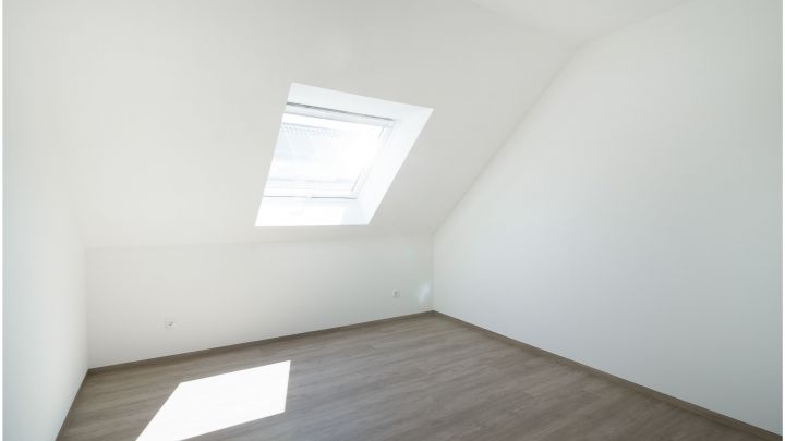 ***Exklusive Neubau-Wohnung - 4 ZKB - Reiheneckhaus in Flachsmeer***