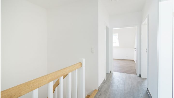 ***Exklusive Neubau-Wohnung - 4 ZKB - Reihenmittelhaus in Flachsmeer***