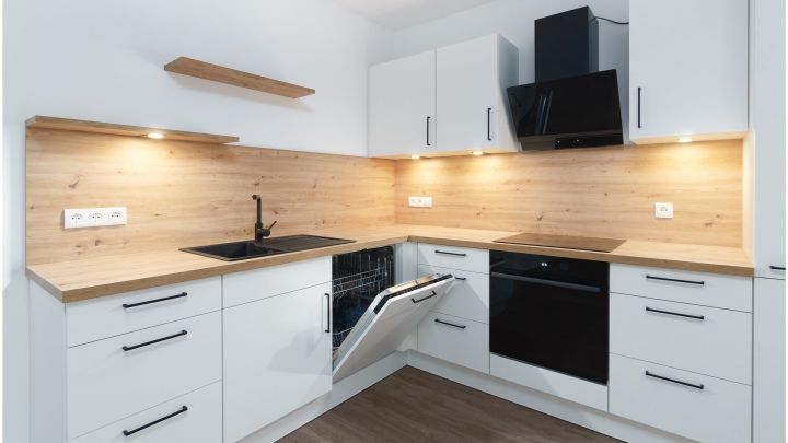 ***Exklusive Neubau-Wohnung - 4 ZKB - Reihenmittelhaus in Flachsmeer***