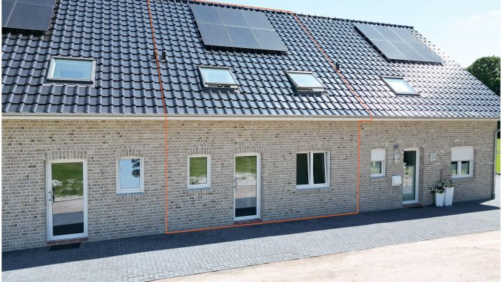 ***Exklusive Neubau-Wohnung - 4 ZKB - Reihenmittelhaus in Flachsmeer***

Carport, Garten, Einbauküche