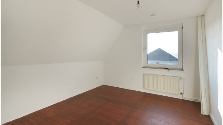 ***Moderne 97 m² Wohnung in Westoverledingen***

***frisch renoviert***