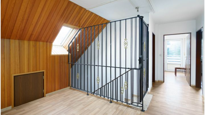 ***NEUER KAUFPREIS***

Einfamilienhaus mit Einliegerwohnung in zentraler Lage von Ostrhauderfehn