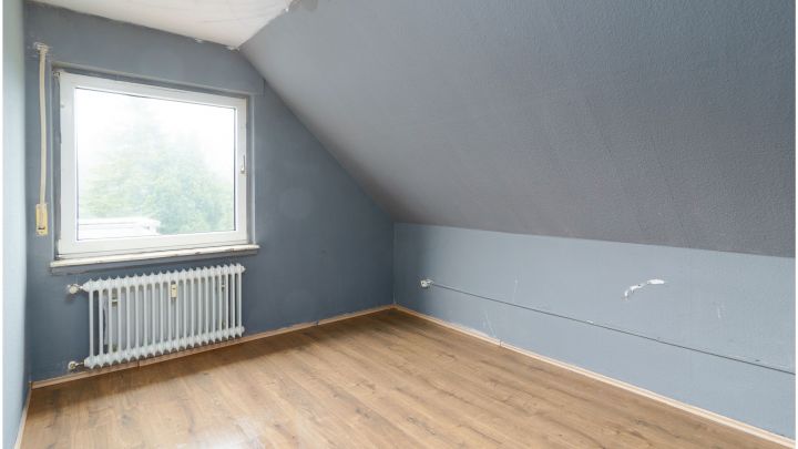 ***NEUER KAUFPREIS***

Einfamilienhaus mit Einliegerwohnung in zentraler Lage von Ostrhauderfehn