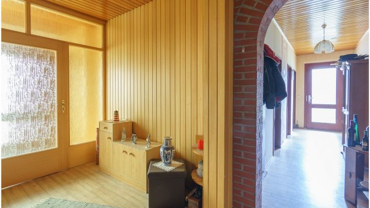 ***NEUER KAUFPREIS***

Einfamilienhaus mit Einliegerwohnung in zentraler Lage von Ostrhauderfehn