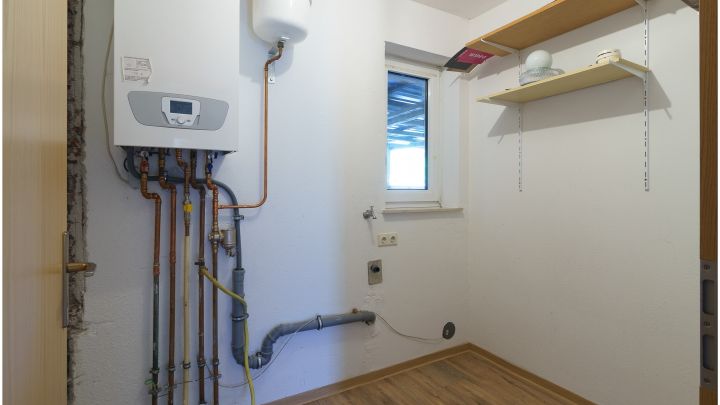 ***Komfortable Erdgeschosswohnung 2,5 ZKB in ruhiger, zentraler Lage von Ostrhauderfehn***

ebenerdig, ohne Stufen - mit eigenem Garten und Carport-Stellplatz