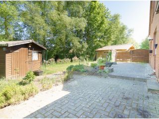 Garten (Terrassen wurden angeglichen, keine Stufe mehr)