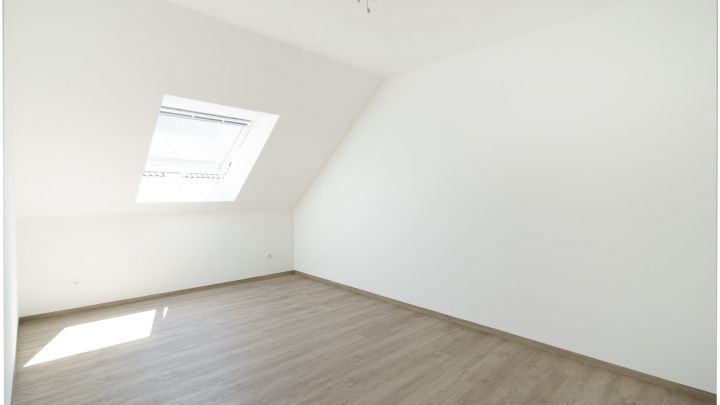 ***Exklusive Neubau-Wohnung - 4 ZKB - Reihenmittelhaus in Flachsmeer***

Carport, Garten, Einbauküche