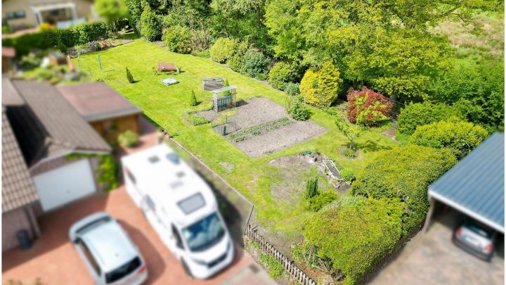 ***Attraktives Baugrundstück in Westoverledingen***

ca. 850 m², voll erschlossen, ruhige Sackgassenlage