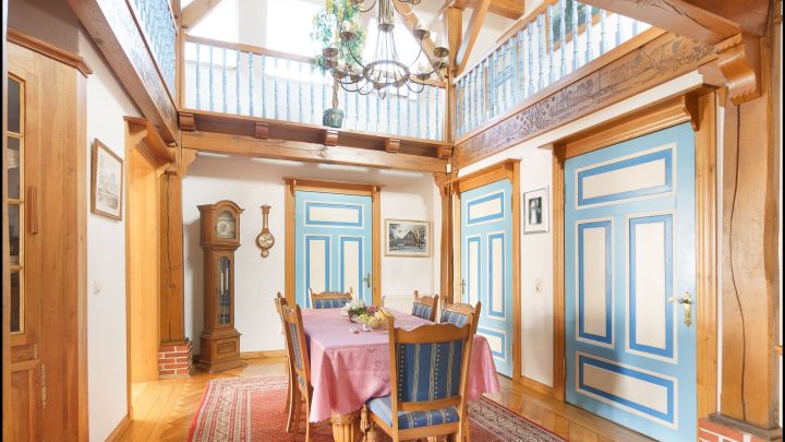 ***Modernes, hochwertig gebautes Fachwerkhaus mit viel Platz in bevorzugter Lage***

***Ein wunderschönes Haus und ein tolles Grundstück***