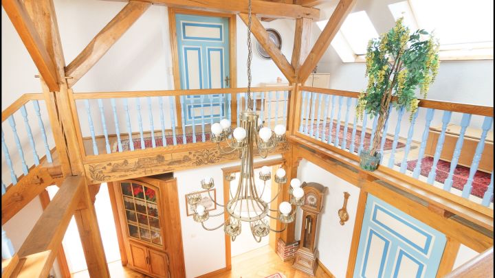 ***Modernes, hochwertig gebautes Fachwerkhaus mit viel Platz in bevorzugter Lage***

***Ein wunderschönes Haus und ein tolles Grundstück***