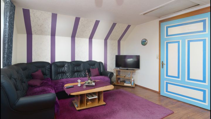 ***Modernes, hochwertig gebautes Fachwerkhaus mit viel Platz in bevorzugter Lage***

***Ein wunderschönes Haus und ein tolles Grundstück***