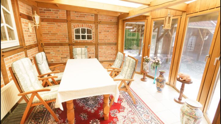 ***Modernes, hochwertig gebautes Fachwerkhaus mit viel Platz in bevorzugter Lage***

***Ein wunderschönes Haus und ein tolles Grundstück***