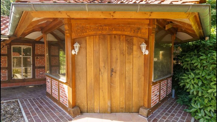 ***Modernes, hochwertig gebautes Fachwerkhaus mit viel Platz in bevorzugter Lage***

***Ein wunderschönes Haus und ein tolles Grundstück***