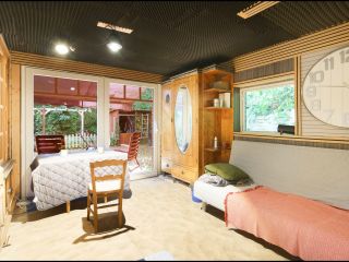 Nebengebäude Zimmer